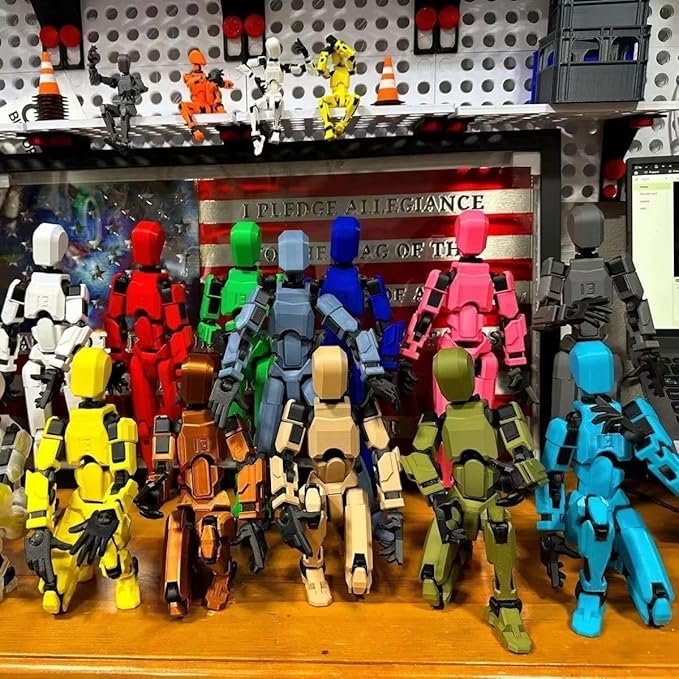 Dumwick Titan 13 Action Figure,2026 New Lucky Robot 13 Action Figures,3D Printed Action Figure,Dummy Robot 13 Action Figures Desktop Decorations Game Gifts (Yellow,1pc)