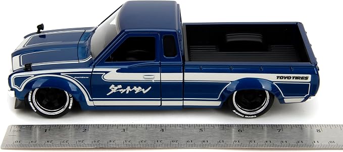 Jada Toys JDM Tuners 1:24 Scale Die-Cast 1972 Datsun 620 Pickup – Opening Doors, Detailed Interior, Rubber Tires, Collectible for Ages 8+(Gloss Blue)