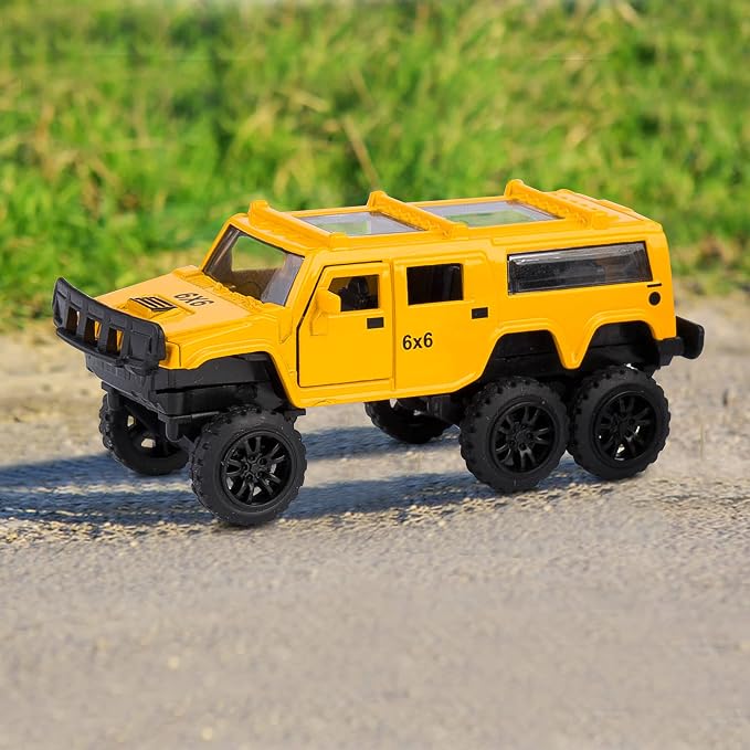 KIDAMI Diecast Toy Trucks 4 Pack Die Cast Metal Toy Cars Pull Back Cars Openable Doors Off-Road Vehicles Birthday Gift for Boys and Toddlers (Pickup Truck)