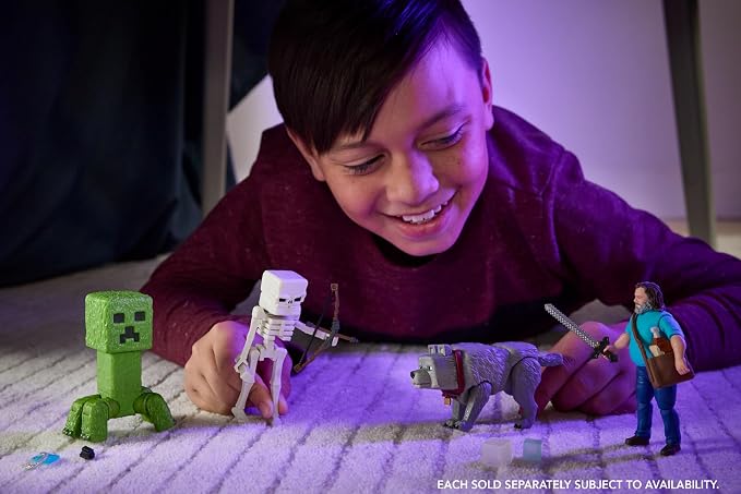 Mattel Minecraft Action Figure & Accessories Set, 4-inch Creeper Posable Character Collectible Inspired by A Minecraft Movie