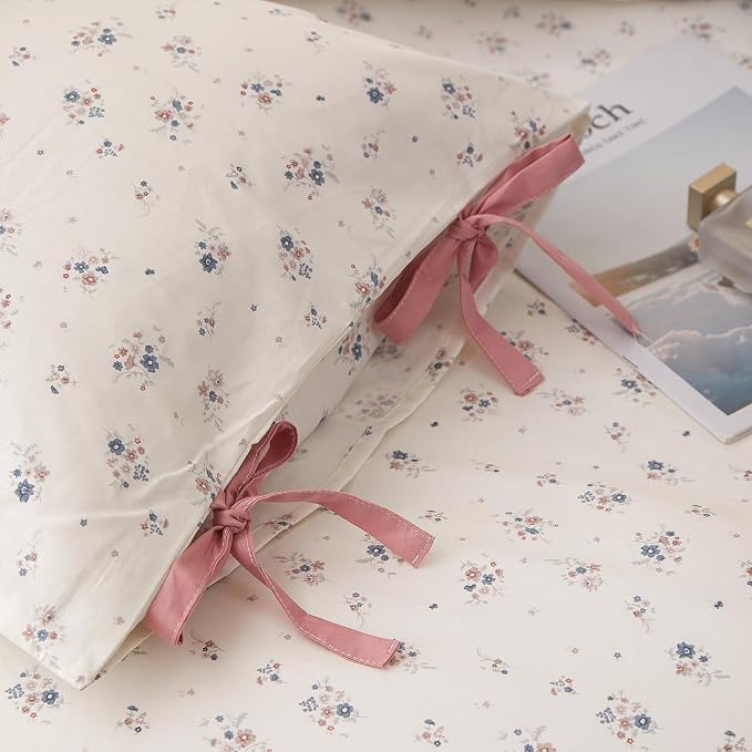 Vintage Floral Comforter Full Size Comforter Set, Aesthetic Botanical Flowers Pattern Lightweight Comforter Set for All Seasons, Farmhouse Cottagecore Bedding Comforter with 2 Bowknot Pillowcases