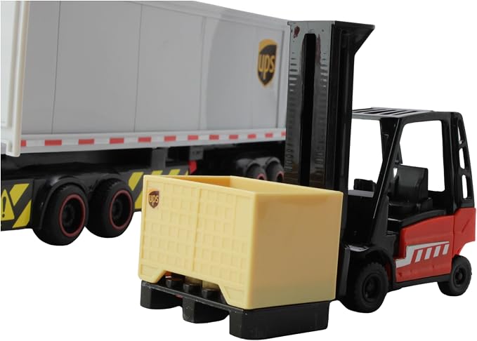 Daron Action Truck – UPS – Officially Licensed Delivery Truck Toy with Lights, Sounds, Forklift, Cargo Boxes, and Opening Doors for Kids Ages 3+