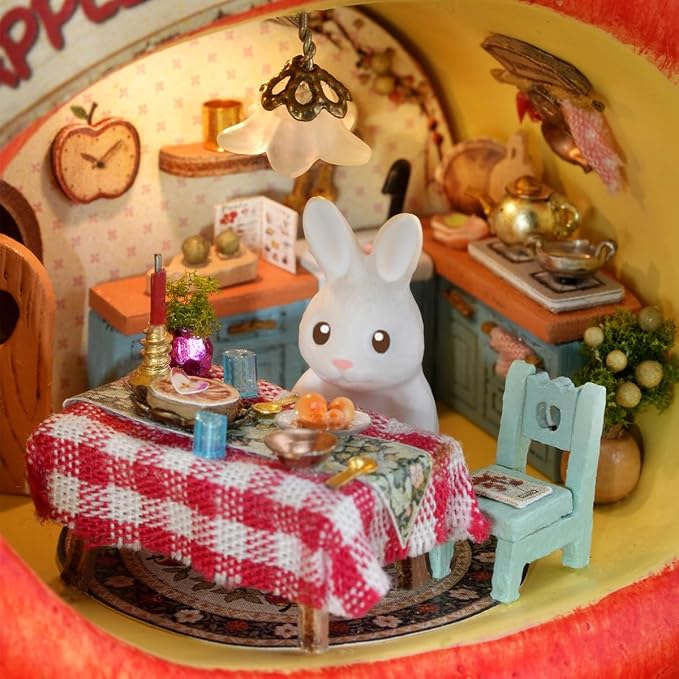 DIY Miniature Fruit Scene Dollhouse Kit, 1:72 Scale Handmade Craft Model with Mini Fruit Accessories, Creative 3D Wooden Puzzle Building Set for Adults, Compact Home Decor Gift
