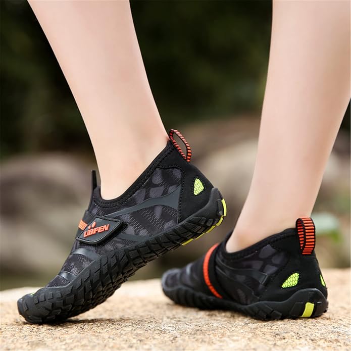UBFEN Water Shoes for Kids Boys Girls Aqua Socks Barefoot Beach Sports Swim Pool Quick Dry Lightweight Toddler Little Big Kid