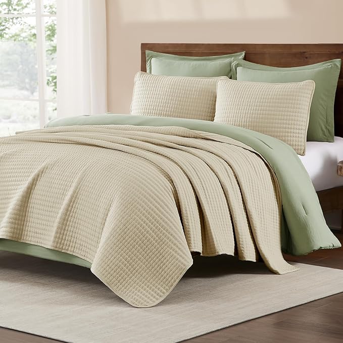 WRENSONGE King Size Quilt-3 Pieces Lightweight Bedspreads Beige King Quilt Bedding Set for All Seasons, Soft Summer Coverlet with 2 Pillow Shams Suitable for Bed, Couch, Quilt Blanket