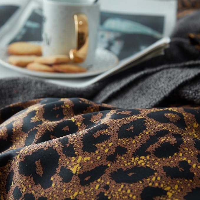 Leopard Print Twin XL Comforter Set 3 Pieces Animal Cheetah Printed Comforter with 2 Pillowcases Fluffy Soft Microfiber Bedding Set Farmhouse Leopard Comforter Set Boho Bed Comforter Twin XL Size