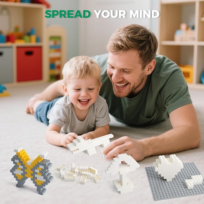 HUIZDQ 500 Piece Classic Building Bricks and 1 Gray Baseplate, 2x4 Bricks Bulk Creative Building Toys, Blocks Bulk for Kids Ages 6+, White(Small Bricks, 1.25x0.62x0.47 in)