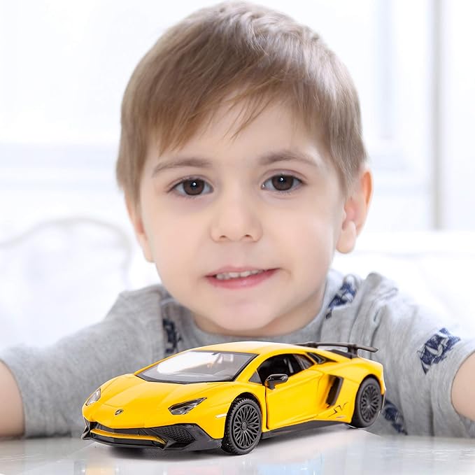 TGRCM-CZ 1/36 Scale Lamborghini Aventador LP770-4 Casting Car Model, Zinc Alloy Toy Car for Kids, Pull Back Vehicles Toy Car for Toddlers Kids Boys Girls Gift (Yellow)