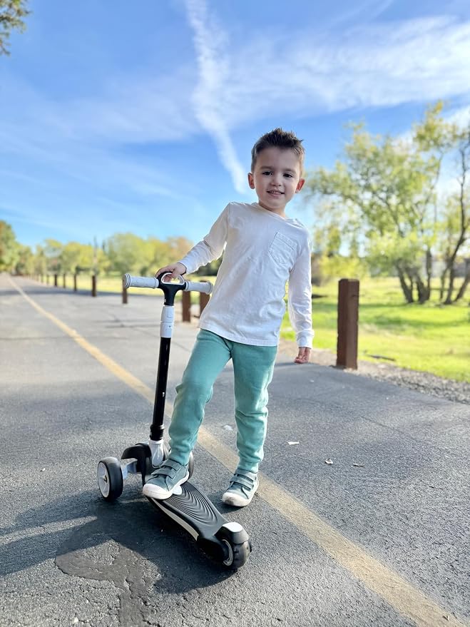 Nattork Kids Scooter for Age 3-8, Toddler Scooter with 4 Adjustable Height for Boys & Girls, Light Up 3-Wheels Foldable Kick Scooter, Lean to Steer, 120LB Weight Capacity