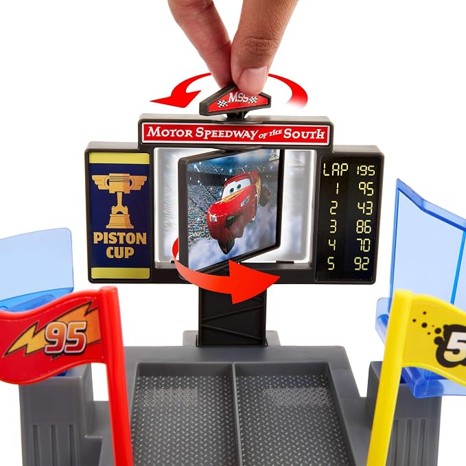 Mattel Disney Pixar Cars Playset & Toy Car, Tongue-Out Lightning McQueen & Crushed Car, Piston Cup Stunting Speedway Track Set Includes