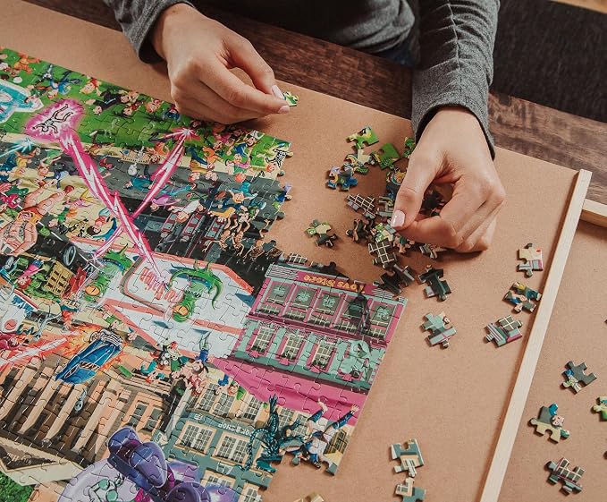 Alien Attack Sci-Fi Classics 1000-Piece Jigsaw Puzzle for Adults | Interactive Brain Teaser, Educational Toys & Games, Home Activities Building Kit for Creative Play | Nostalgic Gifts and Collectibles