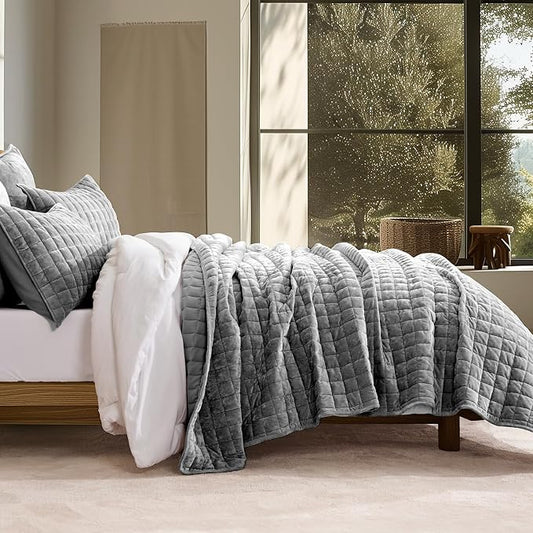 RECYCO Luxury Velvet Quilt Twin/Twin XL Size Bedding Set, Ultra Soft Velvet Comforter Set, Lightweight Quilted Channel Box Stitch Oversized Bedspread Coverlet for All Season, w/ 1 Sham, Charcoal Gray