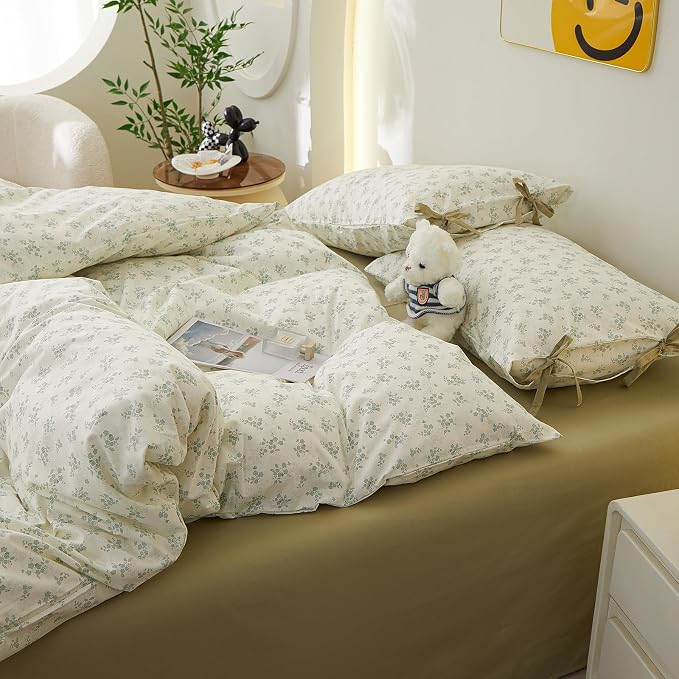 LifeTB King Comforter Set Vintage Floral Comforter Bedding Set, Aesthetic Coquette Botanical Green Flowers Comforter with 2 Bow Ties Pillowcases, Lightweight Cottagecore Comforter Set for All Season