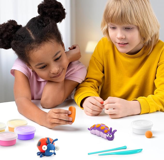 HEY CLAY Set - Colourful Modeling Air Dry Clay Kit for Kids 15 cans and Sculpting Tools with Fun Interactive Instructions App - Children 3+ (Bugs)