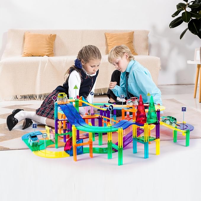 PicassoTiles 150 Piece Race Car Track Building Block Educational Toy Set Magnet Tile Magnetic Blocks Playset 4 Cars Early STEM Learning Construction Kit Hand-Eye Fine Motor Skill Brain Training PTR150