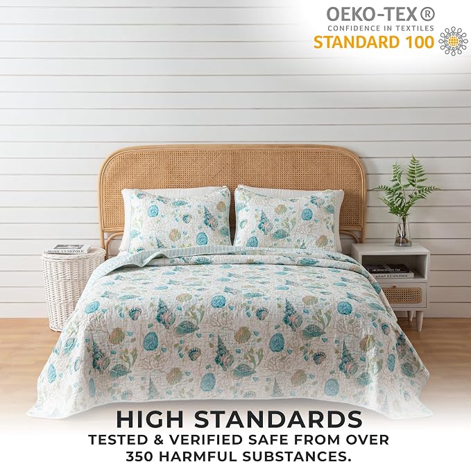 Great Bay Home Coastal Quilt Set - 3-Piece King/California King Size Nautical Bedding Set - Lightweight, All-Season, Reversible Bedspread (Seashell)