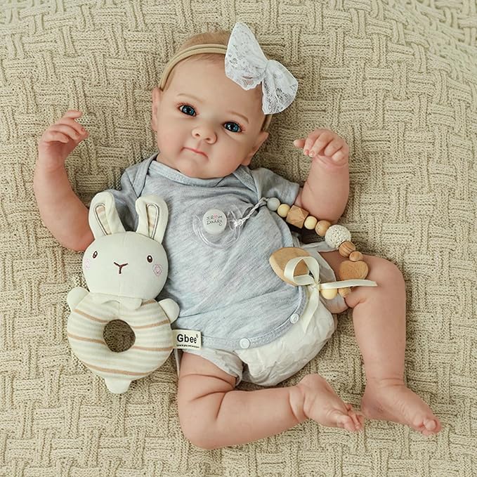WOOROY Realistic Reborn Baby Dolls - 20 Inch Lifelike Newborn Baby Girl with Full Vinyl Body, Real Life Baby Doll Gifts Toy Set with Accessories for Kids Age 3+