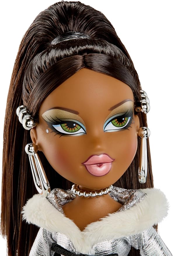 Bratz Charmz Sasha Fashion Doll with Collectible Charm Bracelet