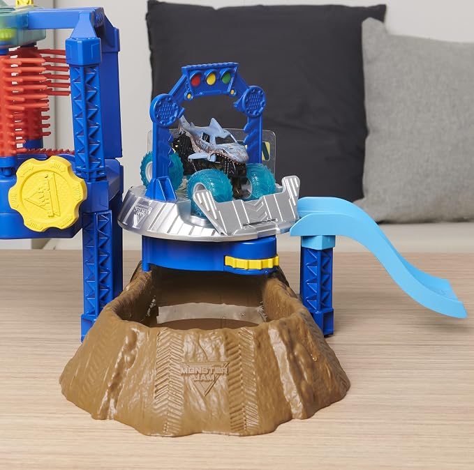 Monster Jam, Megalodon Monster Wash, Includes Color-Changing Truck, Interactive Water Play Kids Toys for Aged 3 and Up
