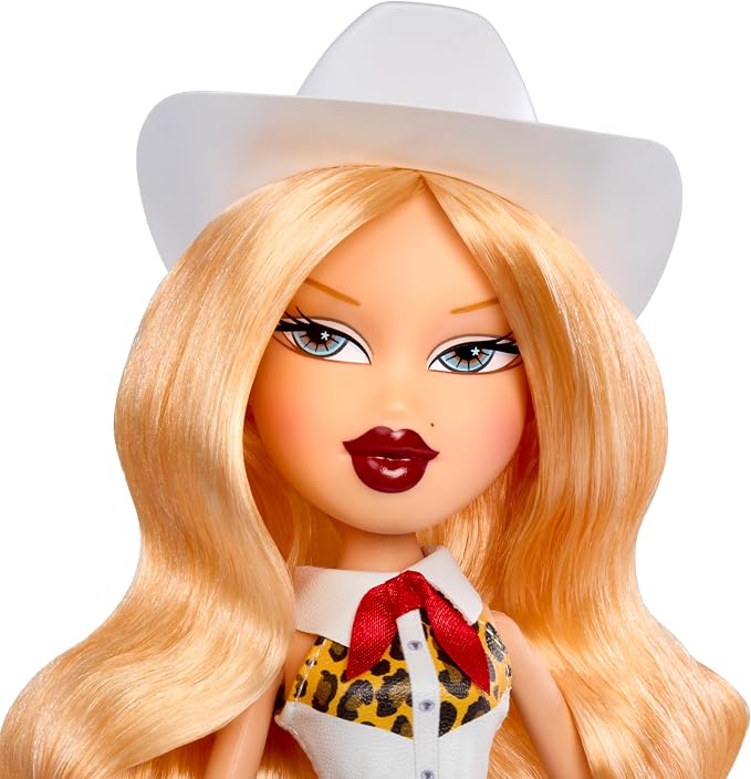 Bratz Sassy Stampede Cloe Fashion Doll with Accessories: Western, Cowgirl Style Clothes & Accessory Pieces﻿