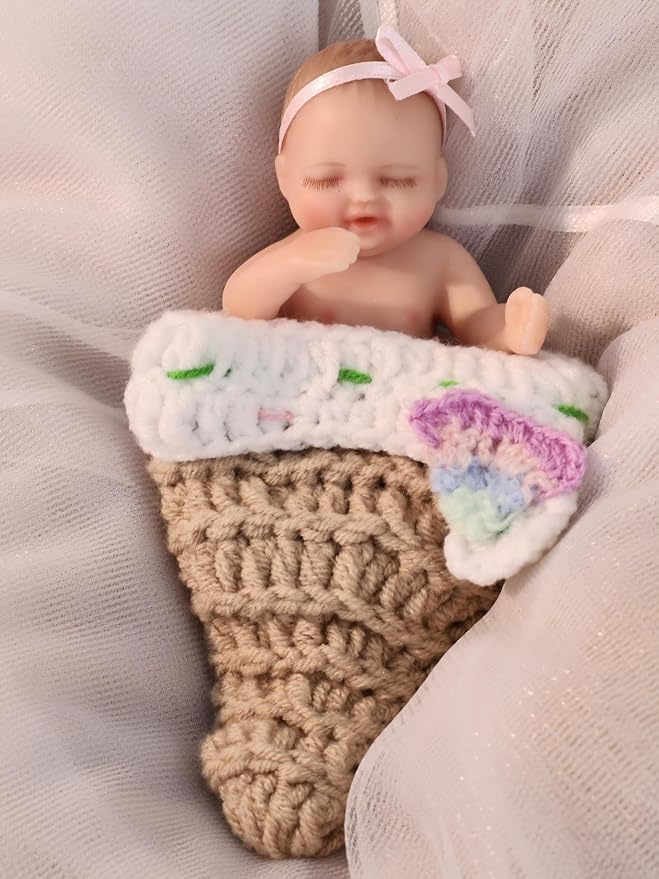4inch Mini Platinum Silicone Reborn Baby Doll, Tiny Silicone Baby Dolls，Realistic Newborn Baby Dolls Full Body Stress Relief, Decoration, Gifts, Collectible