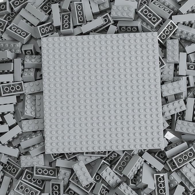 HUIZDQ 500 Piece Classic Building Bricks and 1 Gray Baseplate, 2x4 Bricks Bulk Creative Building Toys, Blocks Bulk for Kids Ages 6+, Light Gray(Samll Bricks, 1.25x0.62x0.47 in)