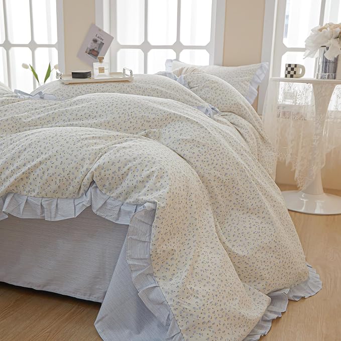 LifeTB Twin XL Comforter Set Blue Floral Bedding Comforter Fluffy Soft Microfiber Cottagecore Bedding Set Floral Ruffle Comforter with 2 Pillowcases Cute Flower Botanical Comforter Set for Teen Girls