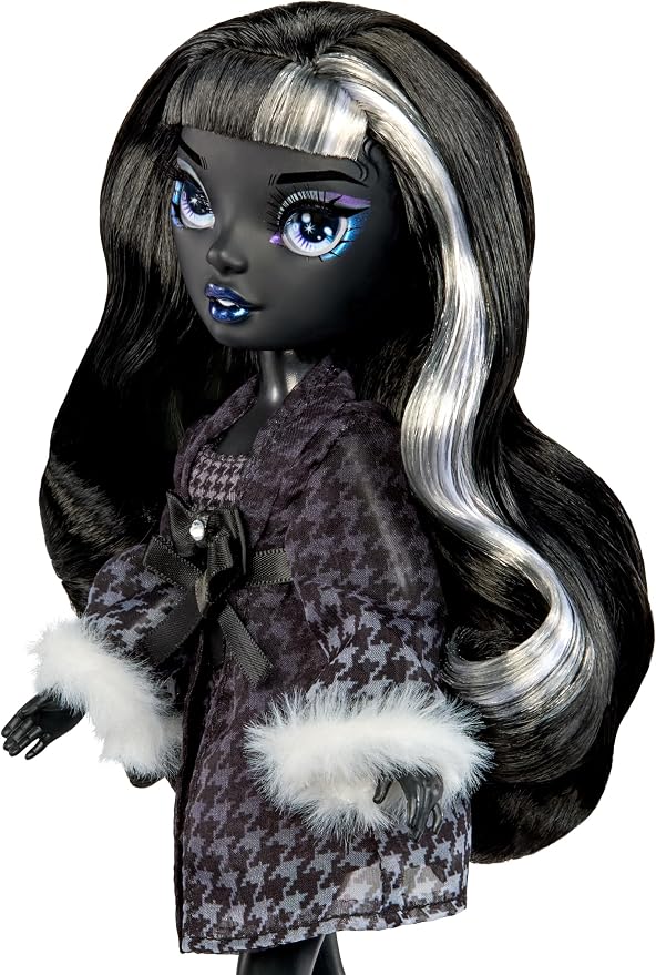 Rainbow High Shadow High Girl's Night Shanelle Onyx- Grayscale 11" Fashion Doll. Black Hair. Black Outfit. Girl's Night Accessories and Comb.