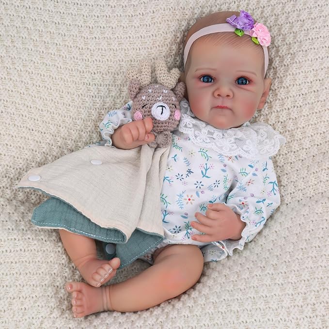 WOOROY Realistic Reborn Baby Dolls, 18 Inch Lifelike Newborn Baby Girl Doll with Soft Body, Real Life Baby Dolls with Accessories Gift Toys for Kids Age 3+