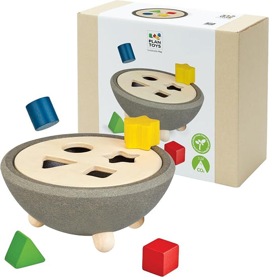 PlanToys® Wooden Shape Sorting Bowl | Montessori Inspired Shape Sorter for Problem Solving, Coordination & Early Geometry | Eco Friendly Learning Toy for Colours, Matching & Motor Skills