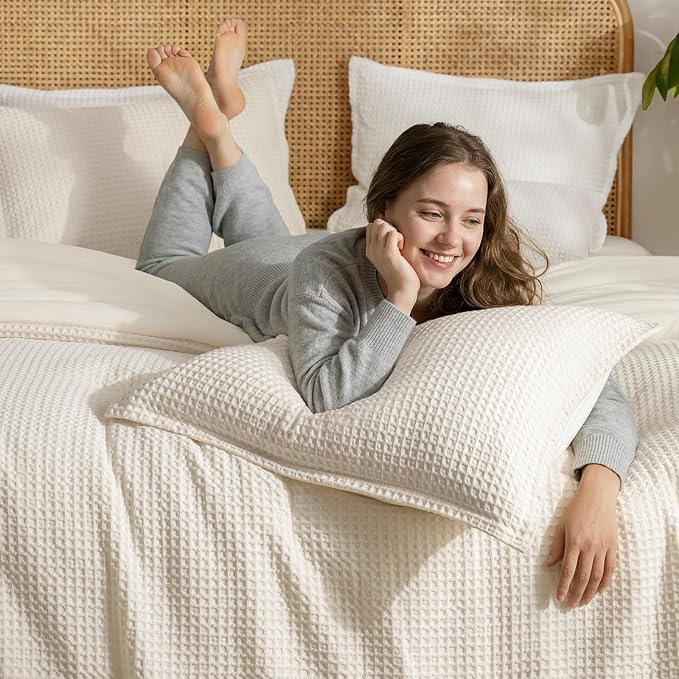 David's Home Waffle Weave Comforter Set 3PCS Queen Size, Soft Breathable Lightweight Cozy Skin-Friendly Warm for All Season, Elegant Aesthetic Home Decor Bedding Set with Pillow Shams, Cannoli Cream