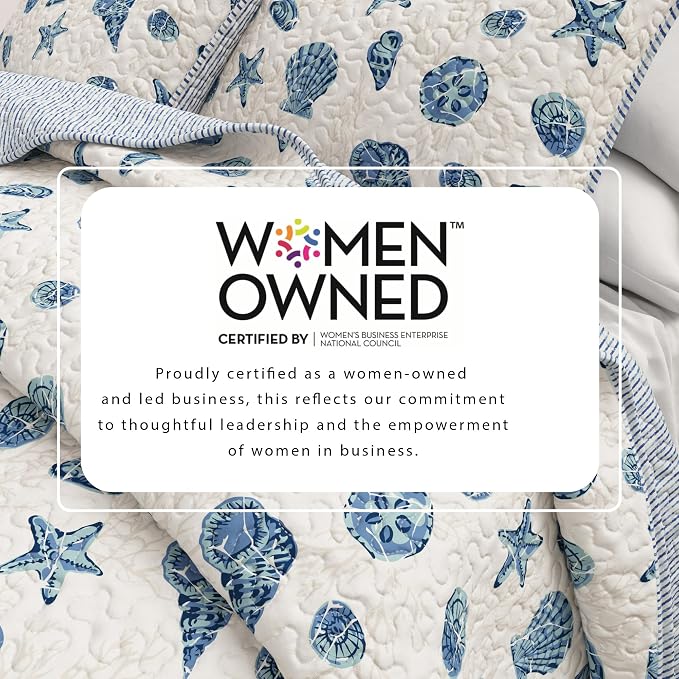 Great Bay Home Coastal Quilt Set - 2-Piece Twin/Twin XL Size Nautical Bedding Set - Lightweight, All-Season, Reversible Coral-Printed Bedspread (Blue Shells)