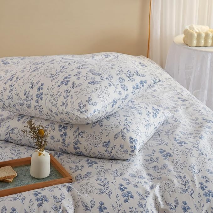 Queen Comforter Set White Blue Floral Bedding Comforter Set Queen Vintage Style Garden Floral Comforter Set for Girls Botanical Flower Comforter Set for All Seasons 1 Boho Comforter with 2 Pillowcases