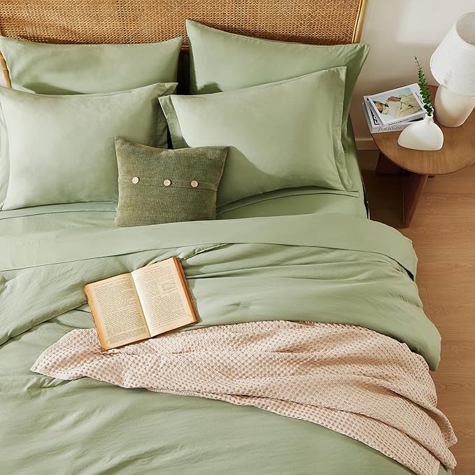 WRENSONGE King Size Comforter Set- 7 Pieces Soft Sage Green Bed in a Bag King with Fitted Sheet, Flat Sheet, 2 Pillow Shams, and 2 Pillowcases- Warm King Bedding Sets for All Season