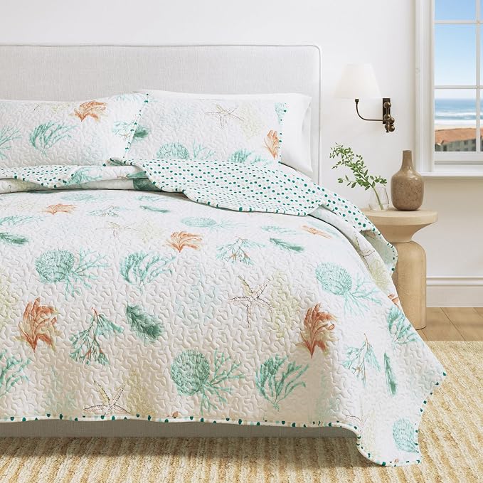 Great Bay Home Coastal Quilt Set - 3-Piece Full/Queen Size Nautical Bedding Set - Lightweight, All-Season, Reversible Bedspread (Coral Reef)