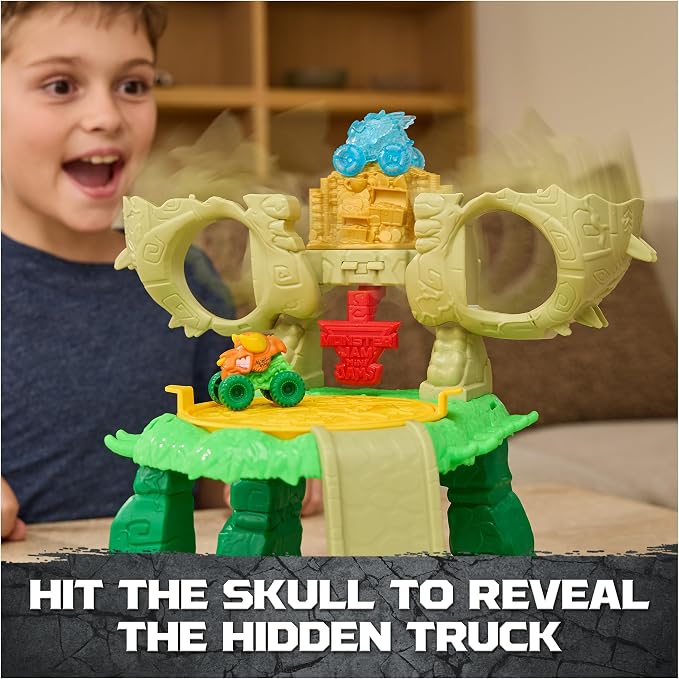 Monster Jam Mini Jams, Crash & Crumble Skull Escape Playset, 2 Exclusive Die-Cast El Toro Loco and Dragon Monster Trucks, Kids Toys for Boy and Girls Ages 3 and up