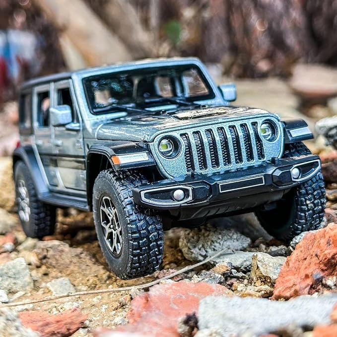 WAKAKAC Compatible for 7 Door Off-Road Toy Car 1/32 Die-cast Pull Back Model Car with Sound and Light Toy Vehicle Cars for Kids Ages 4-8 Festival Gift (Silver)