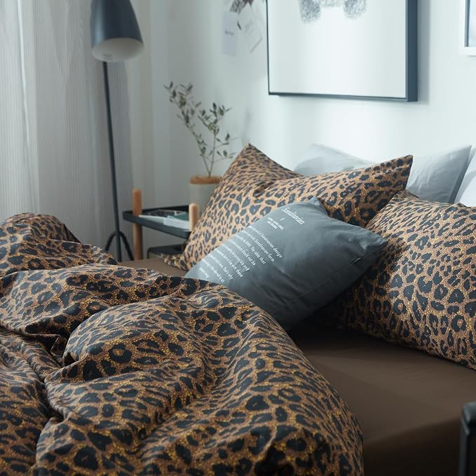 Leopard Print Comforter Set California King Vintage Animal Cheetah Printed Comforter with 2 Pillowcases Fluffy Soft Microfiber Floral Bedding Set 3 Pieces Farmhouse Leopard Pattern Comforter Set