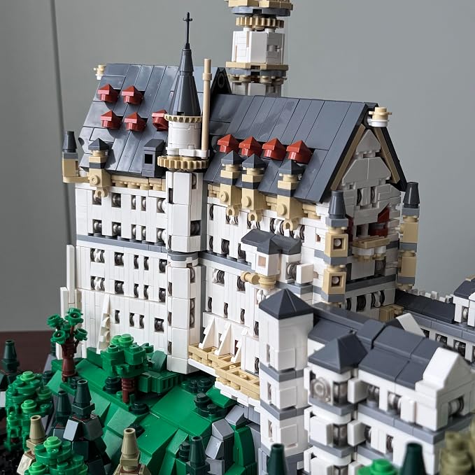 Castle Building Sets for Adults, 6786 Pcs Giant Neuschwanstein Castle Architecture Modular Buildings, Ideals Celebration Day for History Enthusiasts