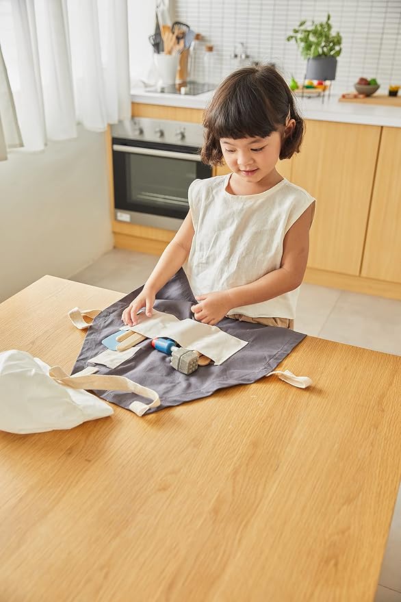 PlanToys® Chef Play Set with Wooden Pretend Cooking Kit Featuring Knife, Spatula & Pan | Montessori Educational Toy for Imaginative Play, Creativity & Skill Development