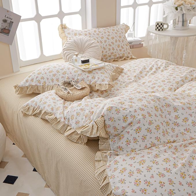 Ruffle Floral Comforter Set King 3 Pieces Vintage Flowers Pattern Romantic Ruffled Comforter with 2 Pillowcases Fluffy Soft Cottagecore Bedding Set Farmhouse Flowers Botanical Comforter Set King