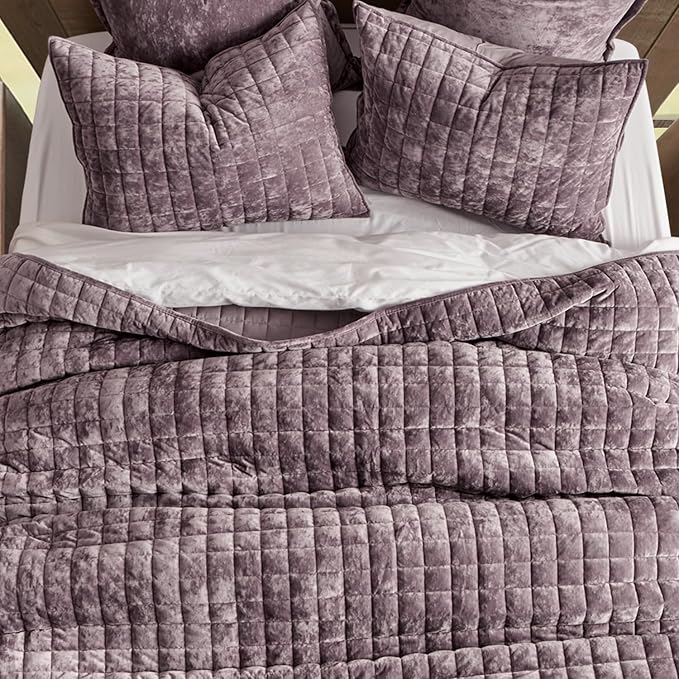 RECYCO Luxury Velvet Quilt Twin/Twin XL Size Bedding Set, Ultra Soft Velvet Comforter Set, Lightweight Quilted Channel Box Stitch Oversized Bedspread Coverlet for All Season, with 1 Sham, Purple