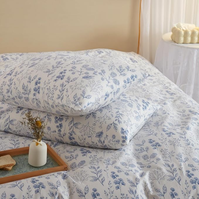 Blue Floral Comforter Set Twin XL Vintage Floral Botanical Bedding Comforter Set Cottagecore Cute Flowers Comforter with 2 Pillowcases Fluffy Soft Aesthetic Botanical Bedding Set for All Seasons