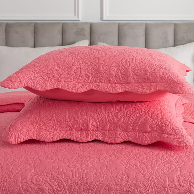 HoneiLife Queen Quilt Bedding Set - Microfiber Quilt Sets for Queen Bed, 3-Piece Lightweight Bedspreads,Reversible Coverlets Rustic Bedlinen Sets, Floral Bedding Set All Season Quilts-Sugar Coral