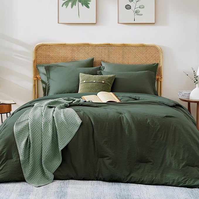 WRENSONGE California King Size Comforter Set- 7 Pieces Deep Green Bed in a Bag with Comforter, Fitted Sheet, Flat Sheet, 2 Pillow Shams, 2 Pillowcases, Warm Bedding Sets for All Season