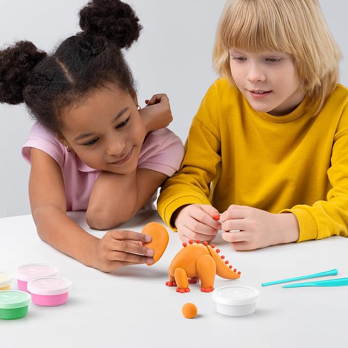 Hey Clay 15 Cans Set - Colourful Modelling Kids Air-Dry Clay 15 Cans with Sculpting Tools and Fun Interactive Instructions for Children Age 3+ (Dinos)
