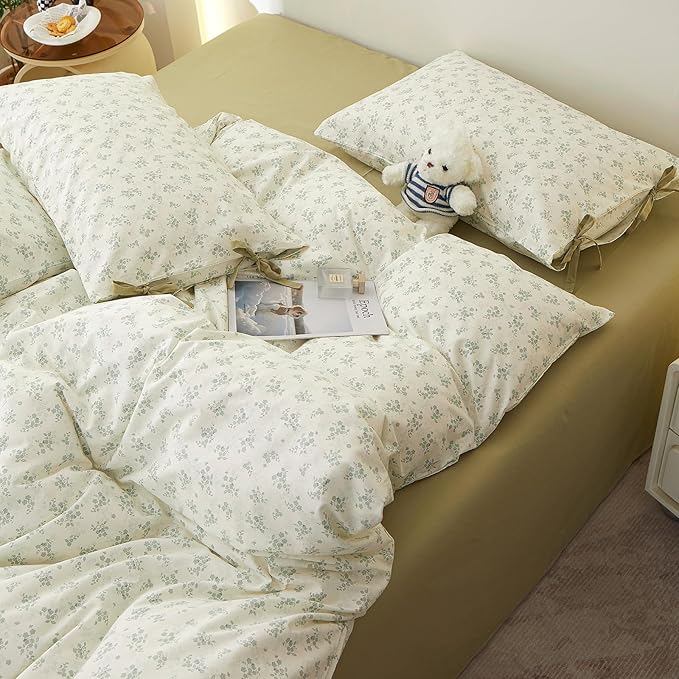 LifeTB Queen Comforter Set Vintage Floral Comforter Bedding Set, Aesthetic Coquette Botanical Green Flowers Comforter with 2 Bow Ties Pillowcases, Lightweight Cottagecore Comforter Set for All Season
