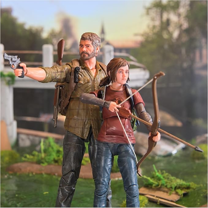 PlayStation The Last of US, 2-Pack 6” Joel & Ellie Action Figures with 19 Accessories, The Shapes Collection, for PS5 Fans & Collectors Ages 17+