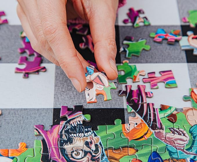 Horror Attack 1000-Piece Jigsaw Puzzle | Fun Brain Teaser, Toys & Games for Adults | 28 x 20 Inches