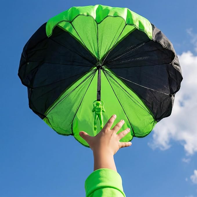 Yeeeasy Tangle-Free Parachute Toys for Kids - Outdoor Flying Game for Boys Girls Age 3-12 - Rip-Stop Hand Throw Army Men Action Figures - STEM Science Gift & Stocking Stuffers - Boys 4Pcs